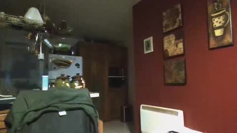 tetuo2 online show from September 16, 2025, 2:56 am