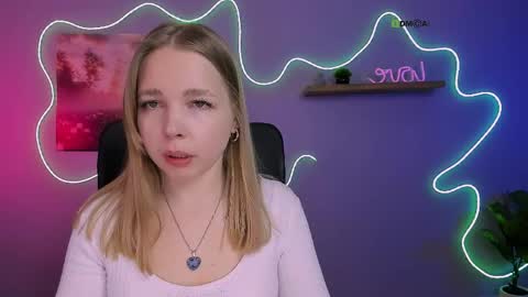 teya_starling online show from April 12, 2026, 7:35 am