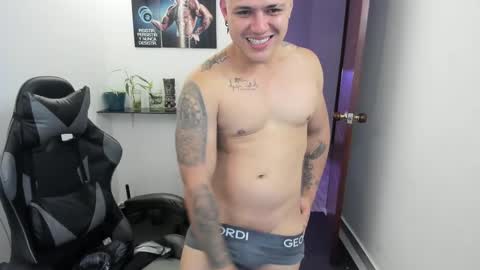 Teylor Fel online show from February 23, 2025, 3:56 am