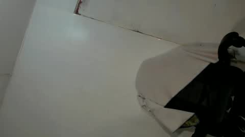 Luna online show from March 10, 2025, 11:10 am