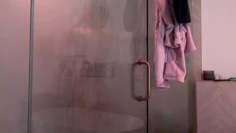 babygirlmami online show from November 27, 2025, 7:49 pm