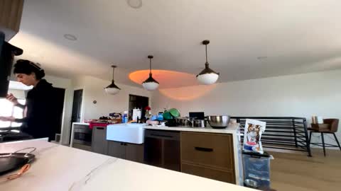 babygirlmami online show from March 1, 2026, 7:27 pm