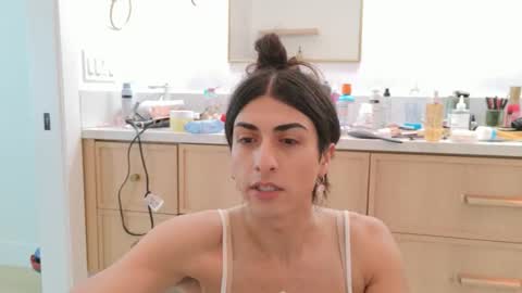 Snapshot of tgirltoesx chatting on May 20, 2026, 6:36 pm babygirlmami online show from May 20, 2026, 6:36 pm