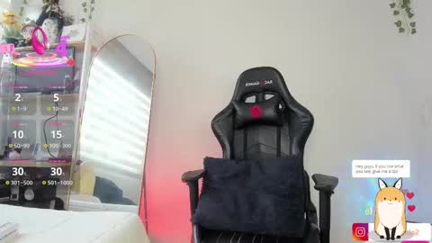 Snapshot of thaeltaylor chatting on March 12, 2025, 5:07 pm  Thael online show from March 12, 2025, 5:07 pm