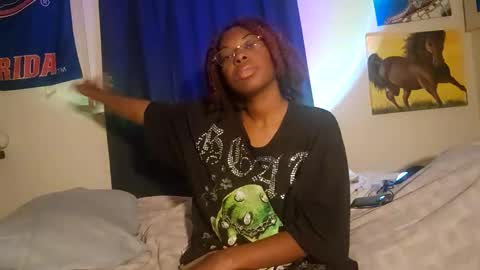 thaliagodiva online show from June 9, 2026, 2:45 am
