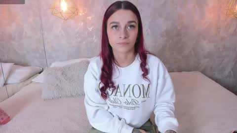 Snapshot of thalira_angels chatting on May 25, 2026, 5:52 pm THALIRA ANGELS online show from May 25, 2026, 5:52 pm