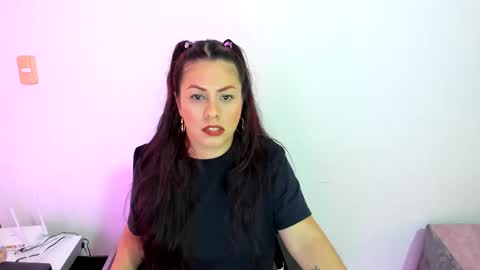 thania      sometimes in the company of Alan and Maria online show from September 16, 2025, 4:41 pm