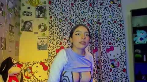 Snapshot of thania_777 chatting on October 30, 2025, 11:05 pm Thania online show from October 30, 2025, 11:05 pm