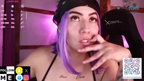 Atihana Gil online show from November 25, 2025, 5:18 am