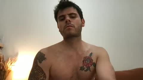 thatfeelsgoood online show from November 12, 2025, 11:58 pm