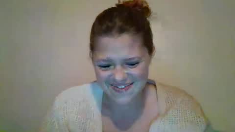 Snapshot of thatgirl4201 chatting on November 4, 2025, 10:25 am thatgirl4201 online show from November 4, 2025, 10:25 am