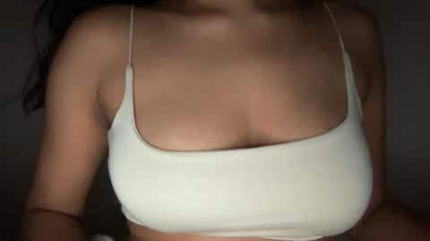 Melanie online show from October 1, 2025, 4:07 am