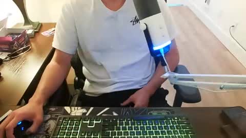 thatoneasianboy online show from June 12, 2026, 5:56 pm