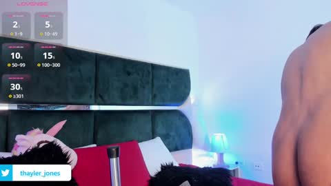 Thayler  online show from January 30, 2025, 3:19 pm