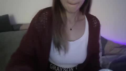 the crazy travellers online show from November 16, 2025, 6:41 am