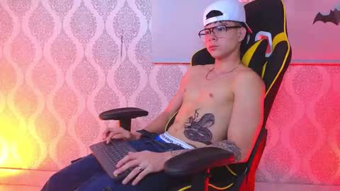 Snapshot of the_dean_boy chatting on October 19, 2025, 7:09 am Ithan and Leo online show from October 19, 2025, 7:09 am