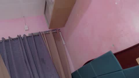 Snapshot of the_ladyboy_nextdoor69 chatting on February 13, 2026, 9:11 pm the_ladyboy_nextdoor69 online show from February 13, 2026, 9:11 pm