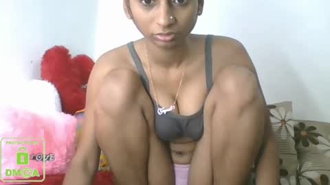 Snapshot of the_right_girl chatting on December 19, 2024, 9:07 am Suzan Sexy online show from December 19, 2024, 9:07 am