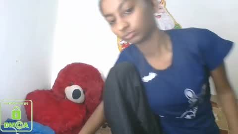 Snapshot of the_right_girl chatting on December 30, 2024, 6:42 am Suzan Sexy online show from December 30, 2024, 6:42 am
