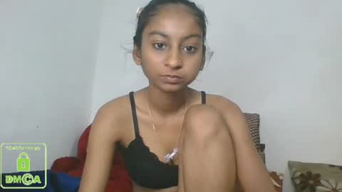 Snapshot of the_right_girl chatting on February 8, 2025, 7:15 am Suzan Sexy online show from February 8, 2025, 7:15 am