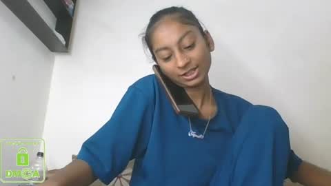 Snapshot of the_right_girl chatting on March 10, 2025, 7:10 am Suzan Sexy online show from March 10, 2025, 7:10 am
