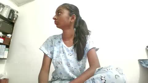 Snapshot of the_right_girl chatting on September 27, 2025, 4:39 am Suzan Sexy online show from September 27, 2025, 4:39 am