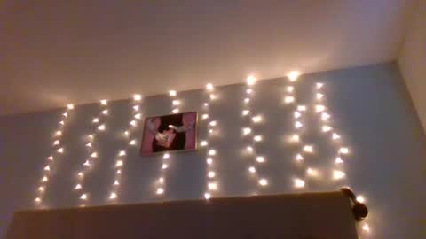 The Stella Rose online show from October 12, 2025, 3:33 pm