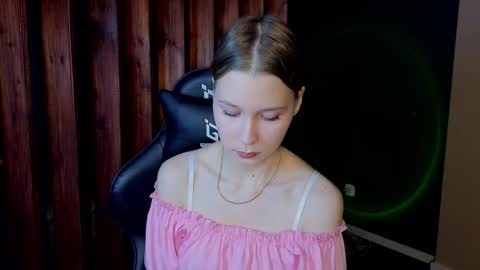 Snapshot of the_vickky chatting on February 8, 2026, 5:27 pm Vicky online show from February 8, 2026, 5:27 pm