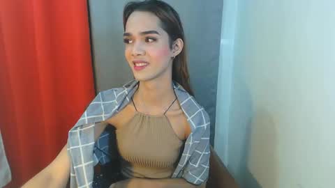 Snapshot of thea121698 chatting on October 7, 2025, 2:09 am thea121698 online show from October 7, 2025, 2:09 am