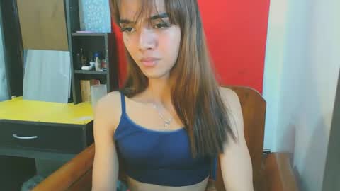 Snapshot of thea121698 chatting on October 10, 2025, 1:43 pm thea121698 online show from October 10, 2025, 1:43 pm