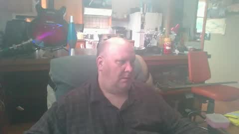 Snapshot of thealiensarecumming chatting on June 8, 2026, 6:19 pm thealiensarecumming online show from June 8, 2026, 6:19 pm