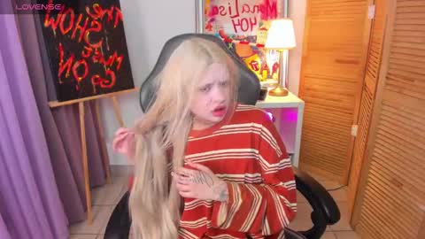 Snapshot of theangelykitty chatting on January 30, 2025, 3:22 am theangelykitty online show from January 30, 2025, 3:22 am