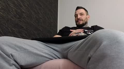 John online show from February 6, 2025, 10:26 am