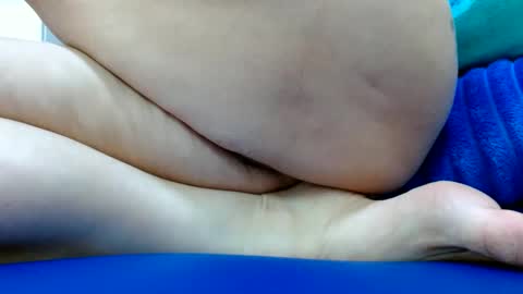 Snapshot of thebestpussyhairy chatting on February 28, 2025, 8:42 am    Karla    online show from February 28, 2025, 8:42 am
