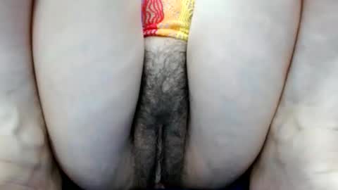 Snapshot of thebestpussyhairy chatting on February 27, 2026, 8:25 am Karla online show from February 27, 2026, 8:25 am