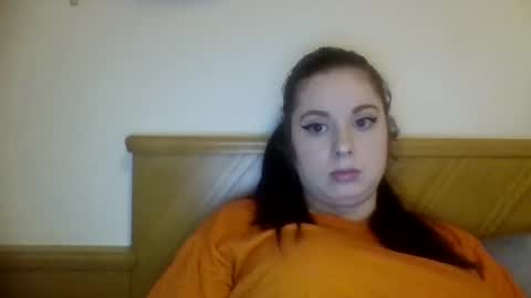 Snapshot of theblackdiamond194588 chatting on December 6, 2024, 1:22 pm raissa online show from December 6, 2024, 1:22 pm