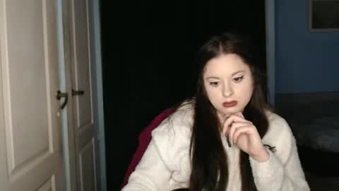 raissa online show from April 14, 2026, 6:36 pm