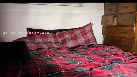 Thatcarrguyy online show from December 24, 2024, 2:01 pm