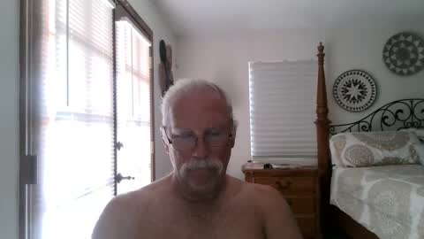 Snapshot of thecooltool_1 chatting on October 9, 2025, 6:06 pm thecooltool_1 online show from October 9, 2025, 6:06 pm