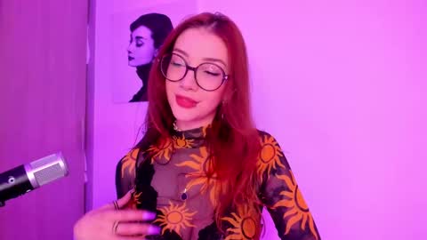Snapshot of thecosmicgirl chatting on February 12, 2025, 12:27 am Alicia Alikath online show from February 12, 2025, 12:27 am