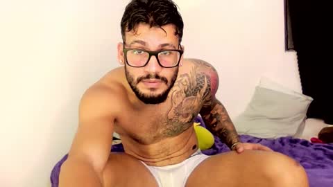 Snapshot of thedragonboyxxx chatting on December 2, 2025, 5:13 am thedragonboyxxx online show from December 2, 2025, 5:13 am