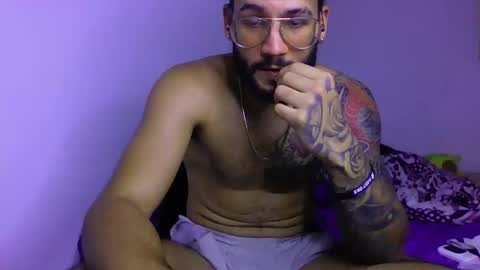 Snapshot of thedragonboyxxx chatting on February 3, 2026, 6:22 am thedragonboyxxx online show from February 3, 2026, 6:22 am