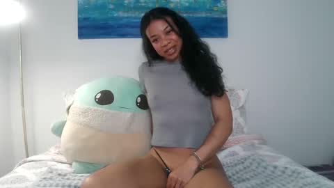 Snapshot of thedreamteam23 chatting on February 22, 2025, 5:02 am Pizzababe22 online show from February 22, 2025, 5:02 am