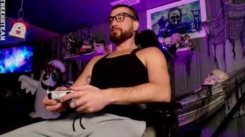 H online show from October 25, 2025, 7:19 pm