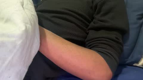 Snapshot of theeshooterr chatting on January 8, 2025, 7:45 am theeshooterr online show from January 8, 2025, 7:45 am