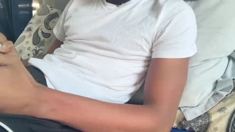 Snapshot of theeshooterr chatting on January 13, 2025, 8:48 pm theeshooterr online show from January 13, 2025, 8:48 pm