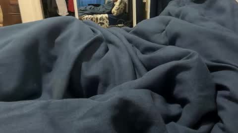 Snapshot of theeshooterr chatting on February 2, 2025, 12:13 pm theeshooterr online show from February 2, 2025, 12:13 pm