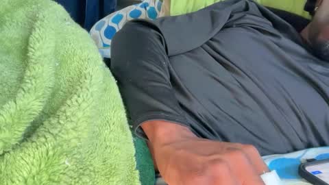 Snapshot of theeshooterr chatting on February 19, 2025, 9:25 pm theeshooterr online show from February 19, 2025, 9:25 pm