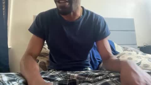 Snapshot of theeshooterr chatting on September 19, 2025, 5:46 pm theeshooterr online show from September 19, 2025, 5:46 pm