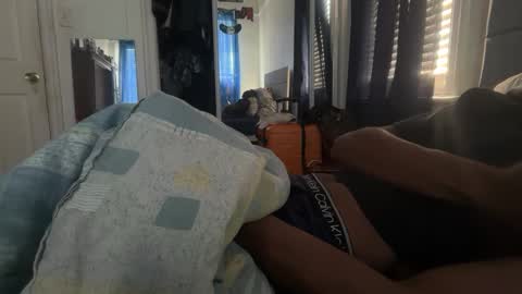 Snapshot of theeshooterr chatting on September 20, 2025, 3:35 pm theeshooterr online show from September 20, 2025, 3:35 pm